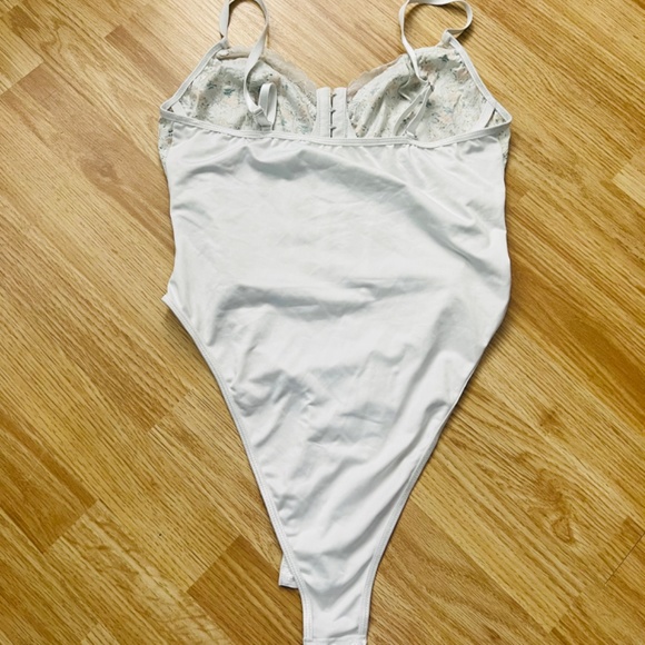 Shein Effordram Womens Vintage Floral Bodysuit Size Large - Picture 7 of 8